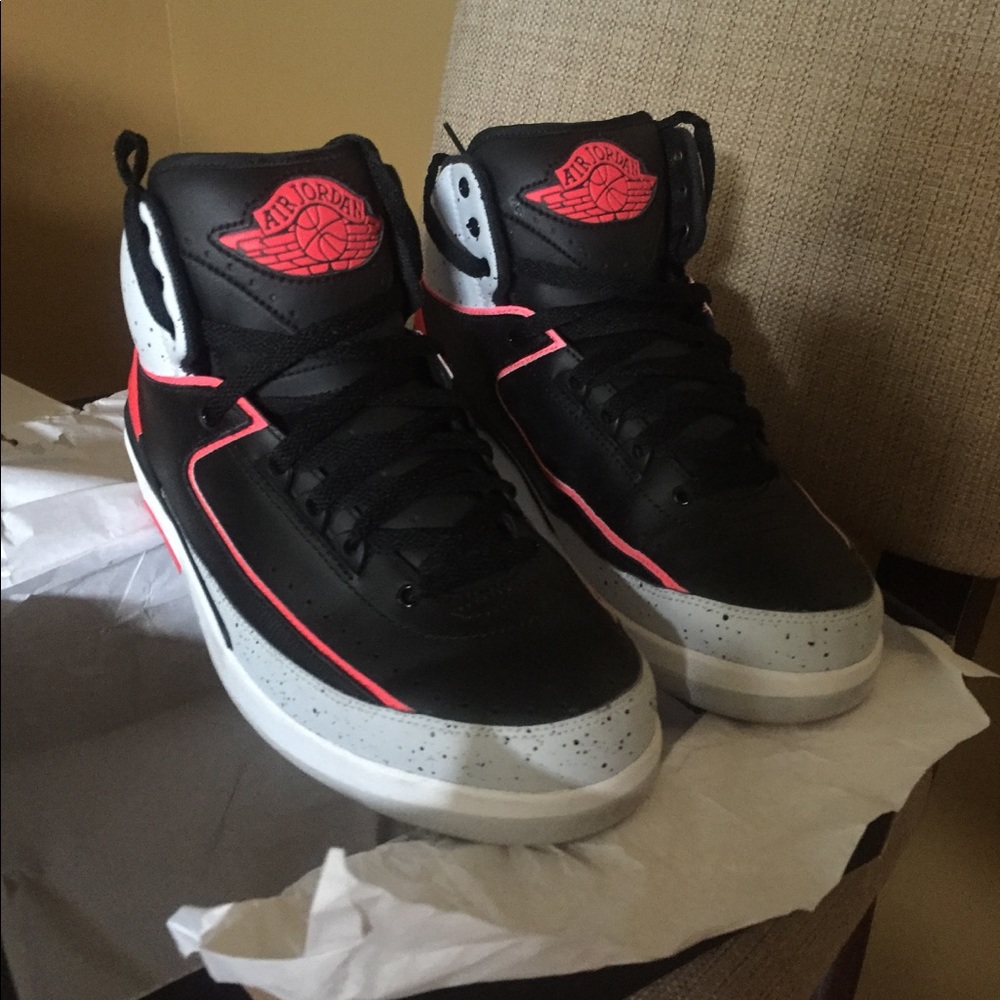 Air Jordan's Retro 2